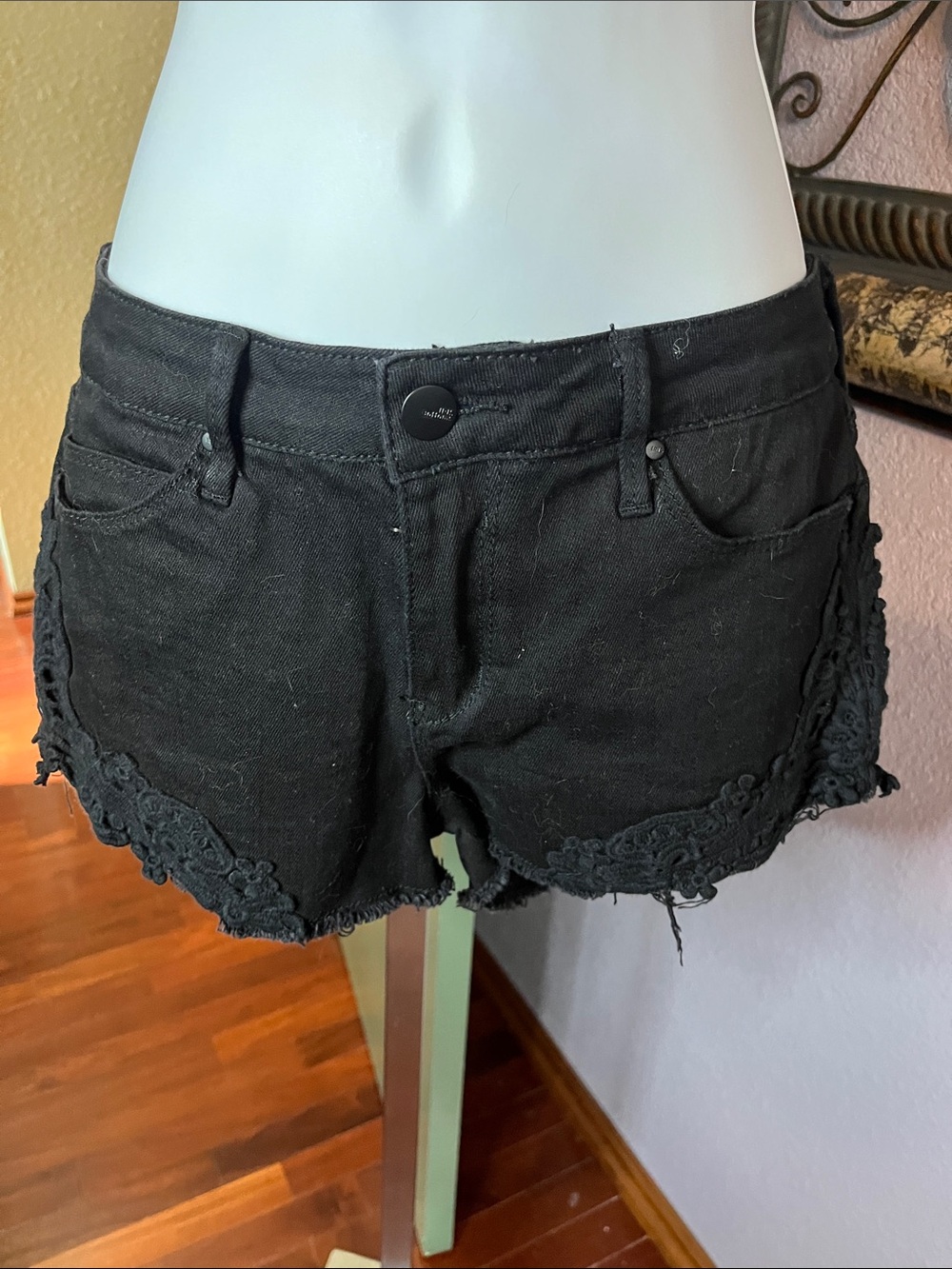 Black Irish Jeans Lace-Trim Denim Short Shorts Sz M